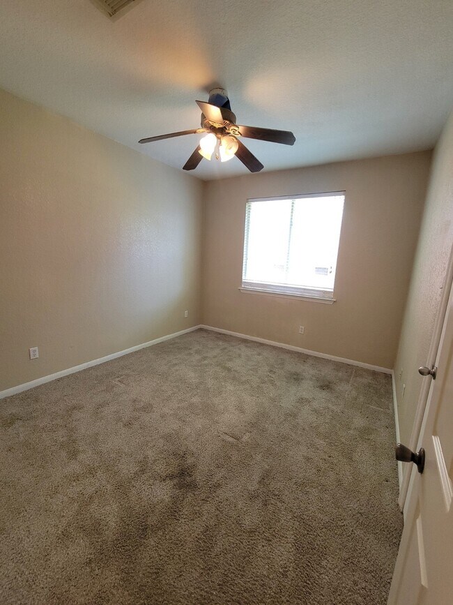 Building Photo - 14410 Floret Estates Ln