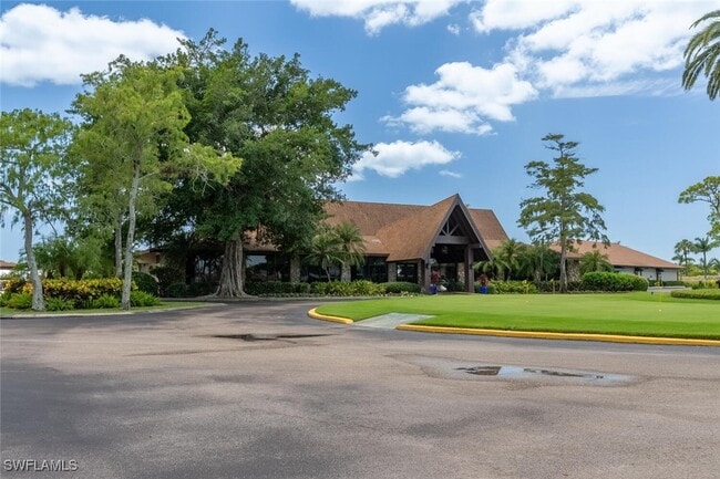Building Photo - 96 Glades Blvd