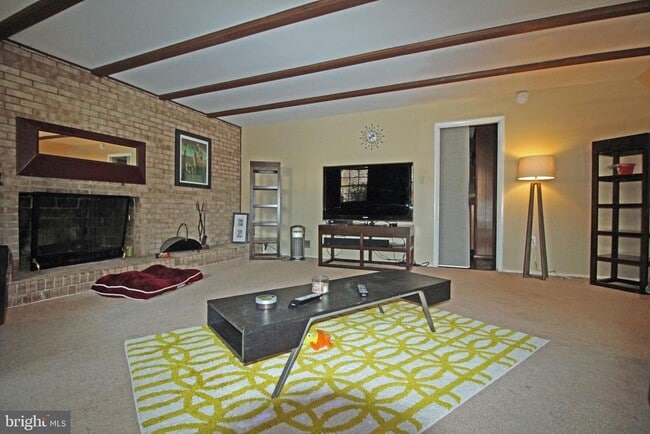 Building Photo - 1816 Briggs Rd