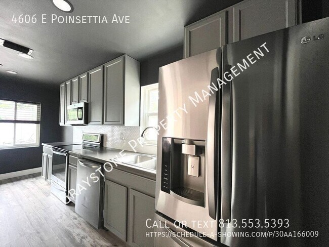 Building Photo - 4606 E Poinsettia Ave