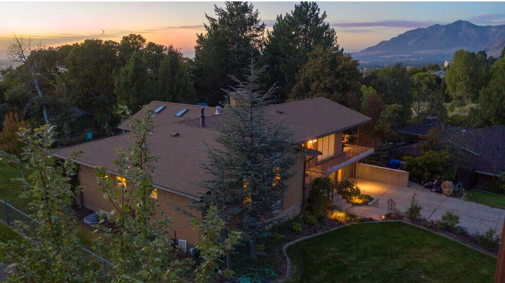 Building Photo - 4453 Fillmore Ave