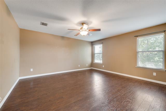 Building Photo - 1700 Timber Glen Dr