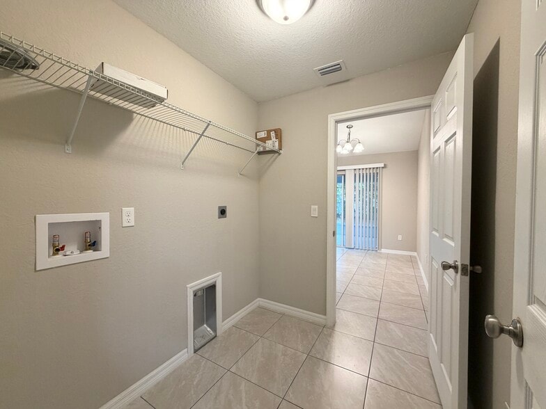 Building Photo - 7 Juniper Pass Way