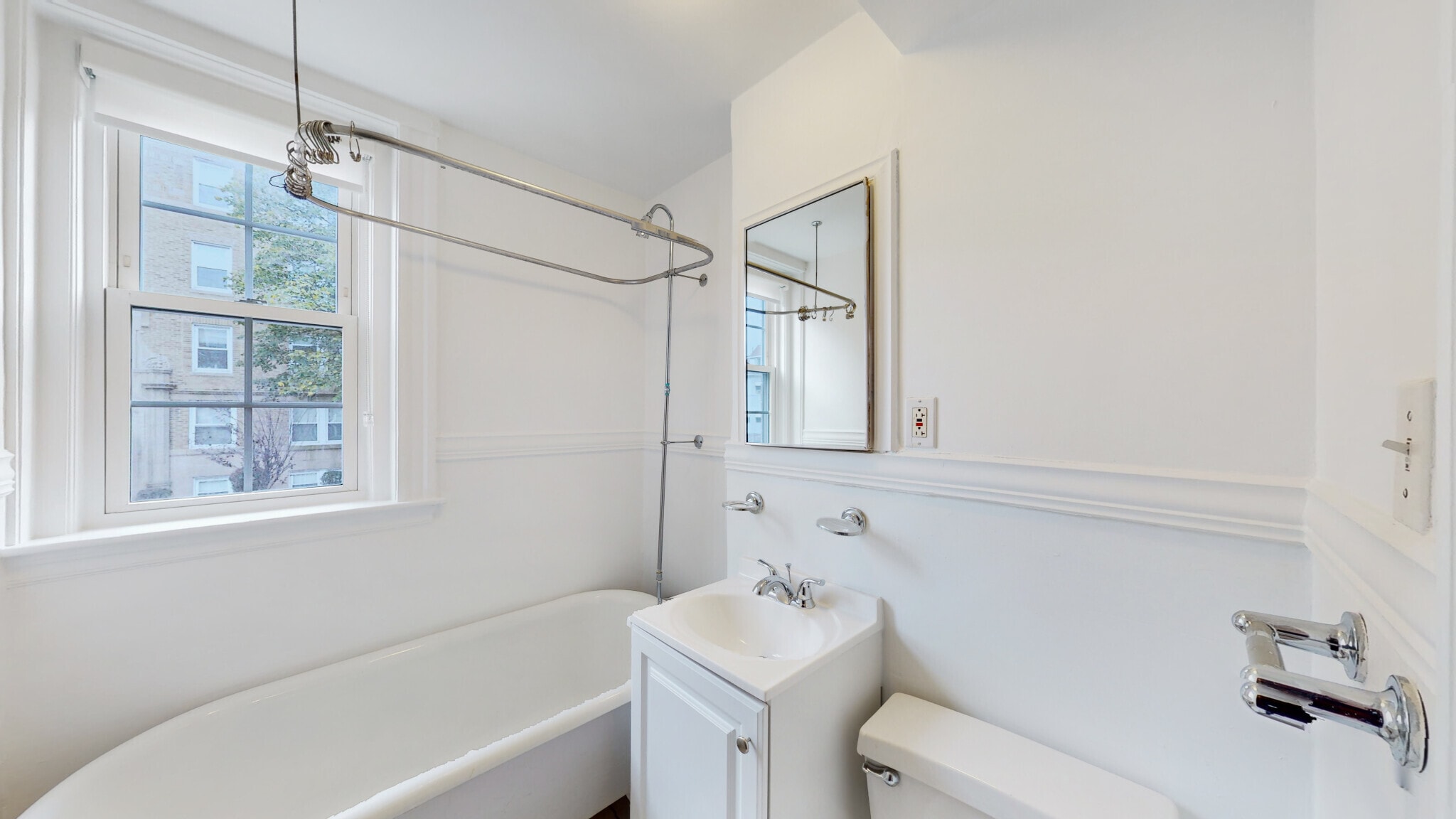 Building Photo - 120 Summer St