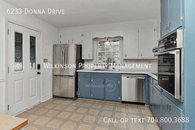 Building Photo - 6233 Donna Dr