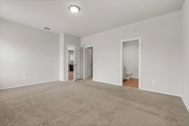 Building Photo - Charming 4-Bedroom Home in Elmendorf!