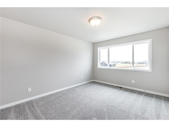 Building Photo - 4743 32nd St S