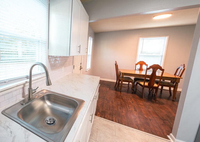 Building Photo - 4210 Irondale Dr NW