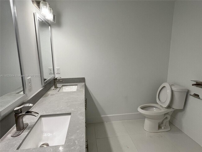 Building Photo - 29905 SW 149th Ct