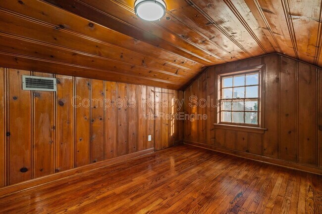 Building Photo - 1150 N Florissant Rd