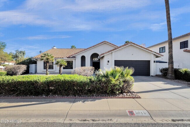 Primary Photo - 5015 E Karen Dr