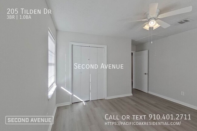 Building Photo - LIMITED TIME: $750 off second month’s rent...