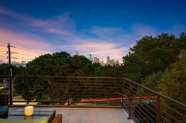 Building Photo - 1401 Rabb Rd