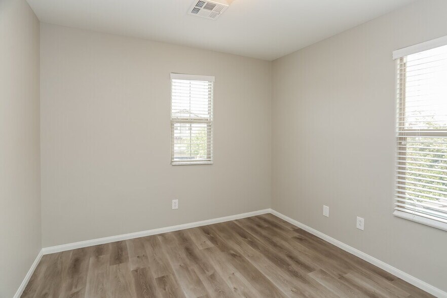 Building Photo - 7818 N Tay River Ct