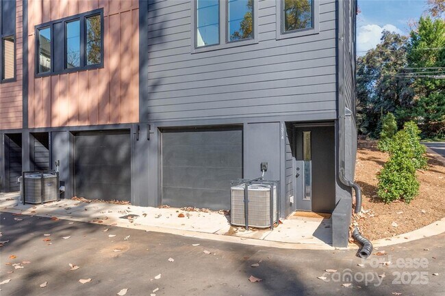 Building Photo - 1314 Carolyn Dr