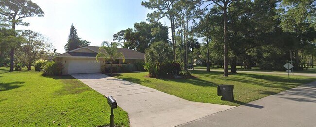 Building Photo - 14955 Horseshoe Trce