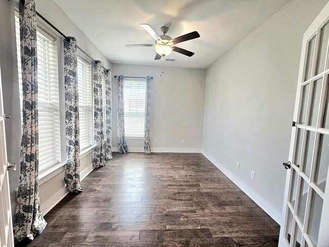 Building Photo - Stunning 3 Bedroom Home in Nexton~