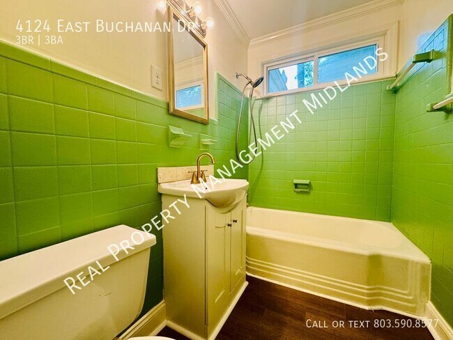 Building Photo - 4124 E Buchanan Dr
