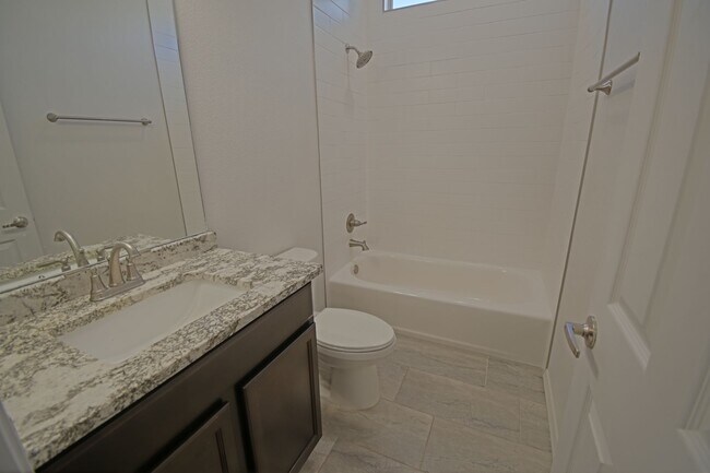 Building Photo - Brand New 3bd/2ba Available for Immediate Move In