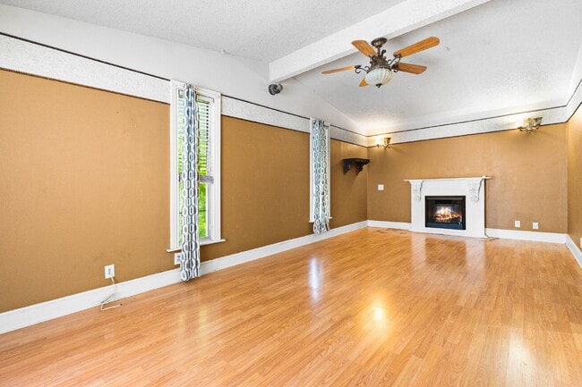 Building Photo - 12803 El Sendero St