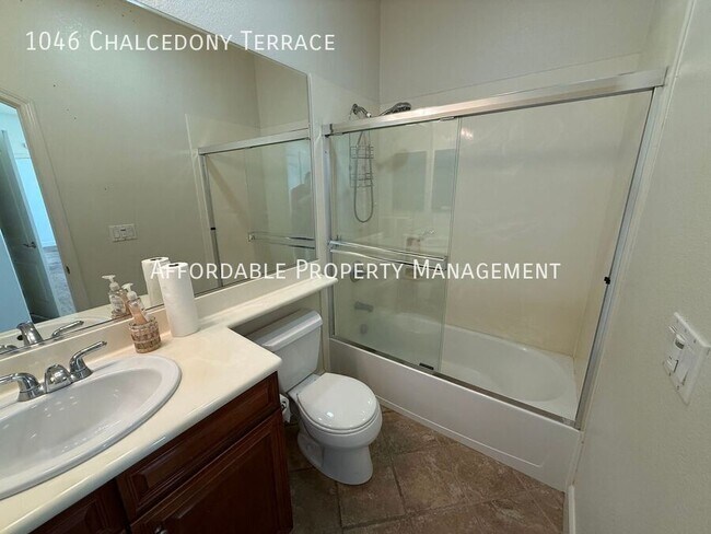 Building Photo - 1046 Chalcedony Terrace