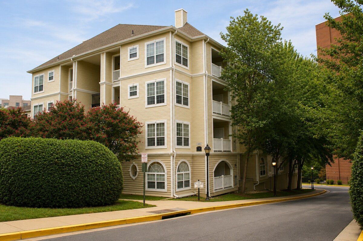 Building Photo - 4551 Strutfield Ln