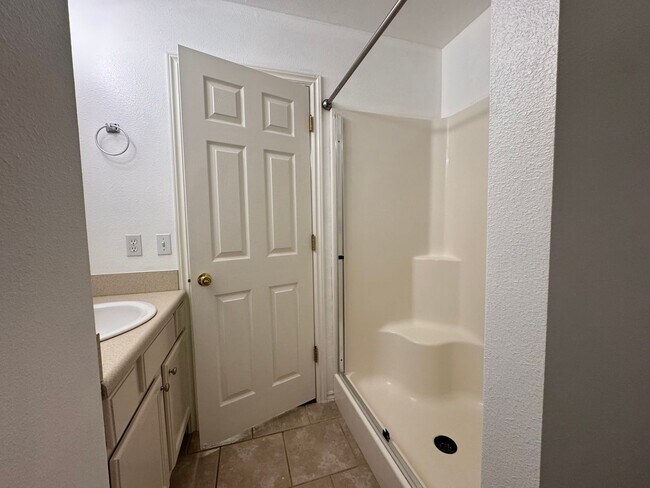 Building Photo - ***1584 Willowbrook Drive***