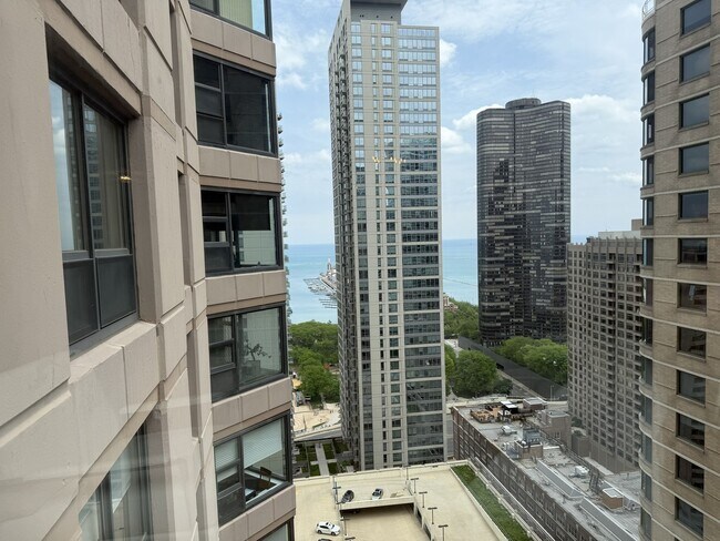 Building Photo - 401 E Ontario St