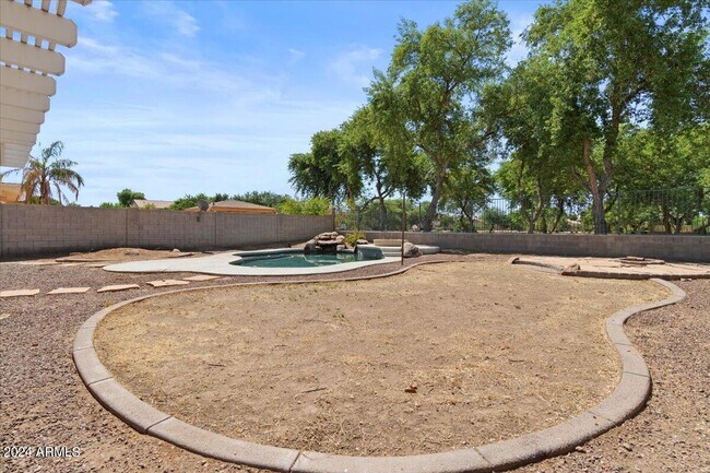 Building Photo - 1973 E Lipizzan Dr