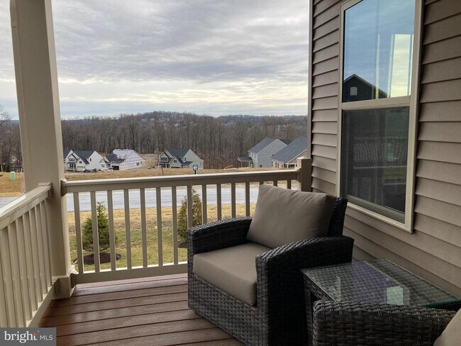 Building Photo - 7045 Eaglehead Dr