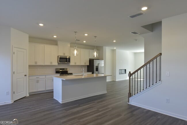 Building Photo - 2839 Rosehall Way