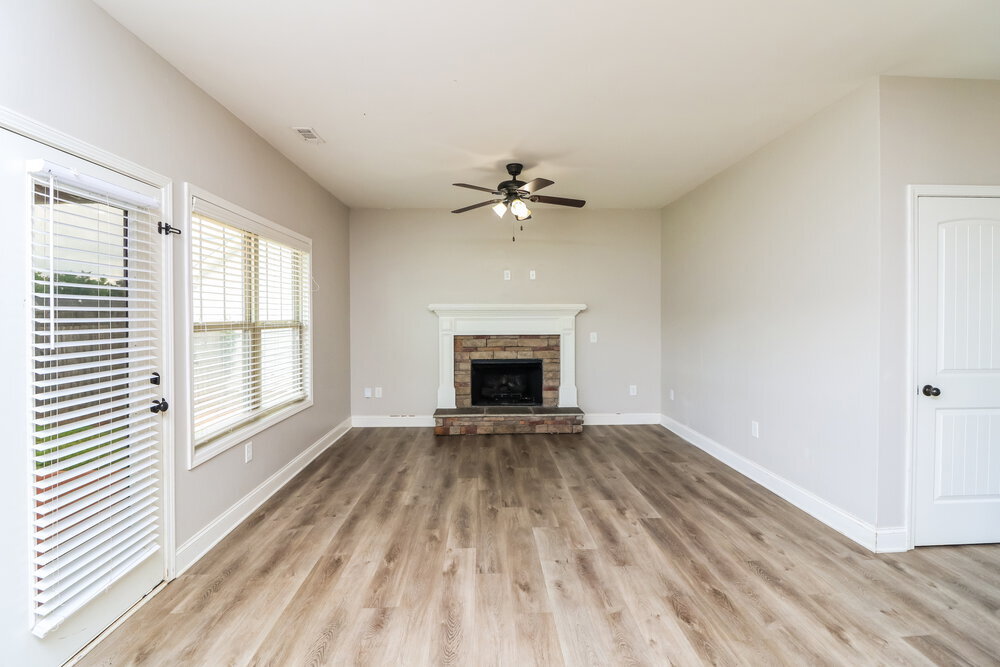 Building Photo - 235 Summer Gate Ln