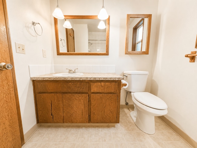 Building Photo - 21318 SE Alder Ct