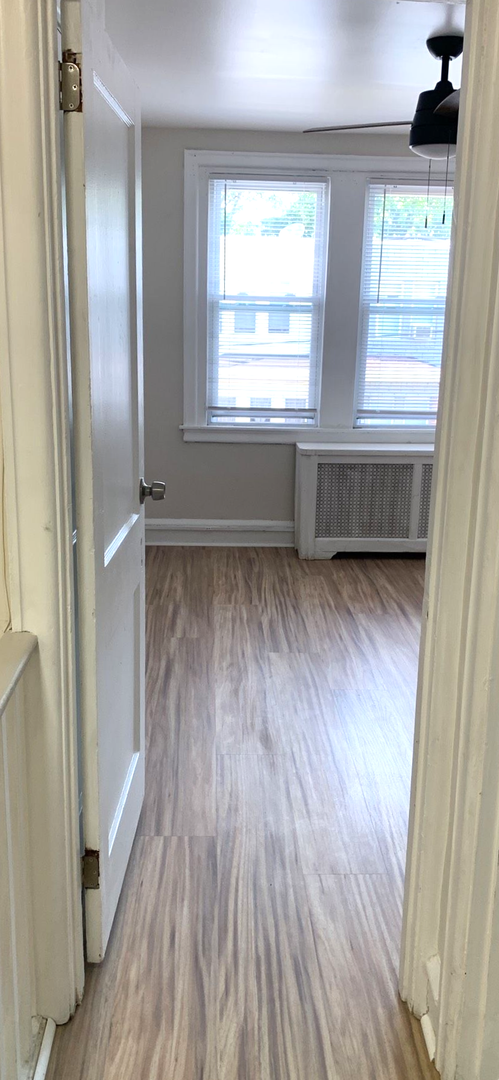 Building Photo - 252 Rosemar St