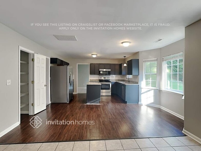 Building Photo - 217 Stone Moss Ln