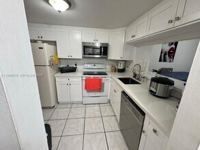 Building Photo - 19805 SW 114th Ave