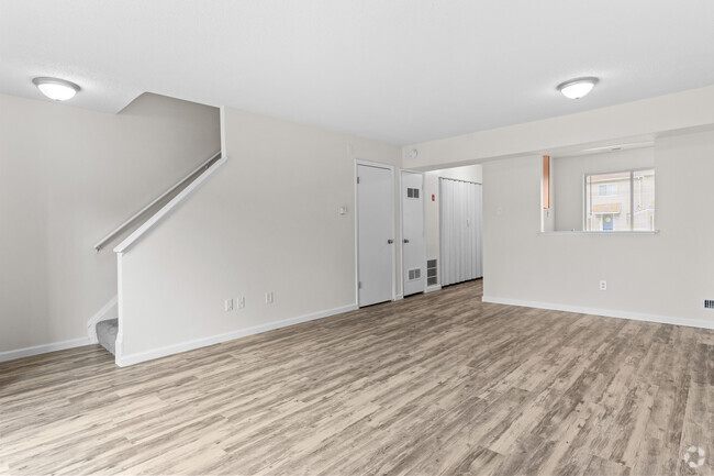 3BR, 1BA - 1040SF - Southview Townhomes