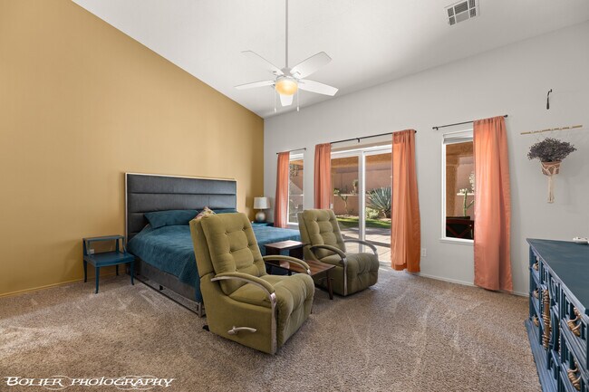 Building Photo - 887 Ironwood Dr