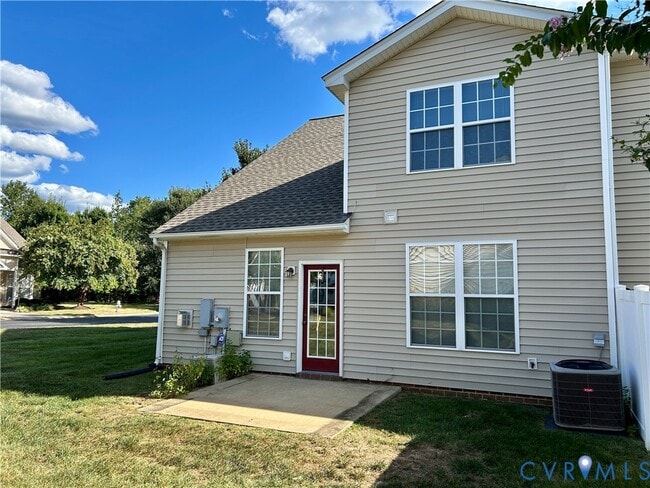 Building Photo - 1730 Rose Mill Cir
