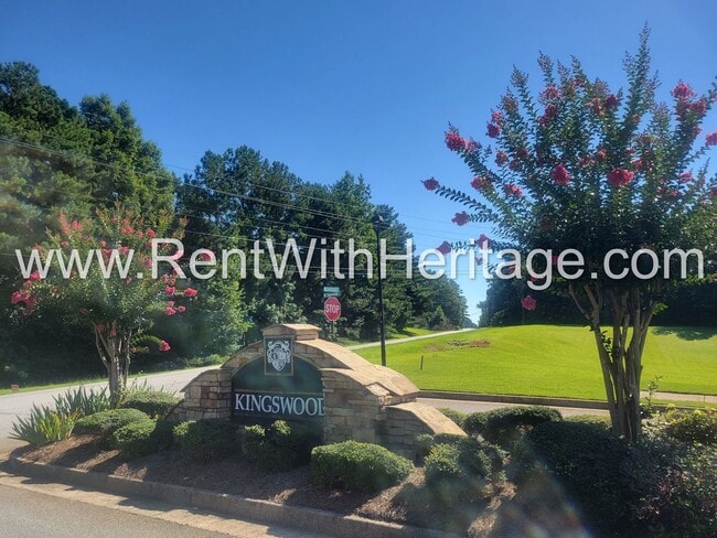 Building Photo - GORGEOUS 4 BEDROOM / 2.5 BATH WITH ALL THE UPGRADES IN POULAR KINGSWOOD SWIM / TENNIS COMMUNTY