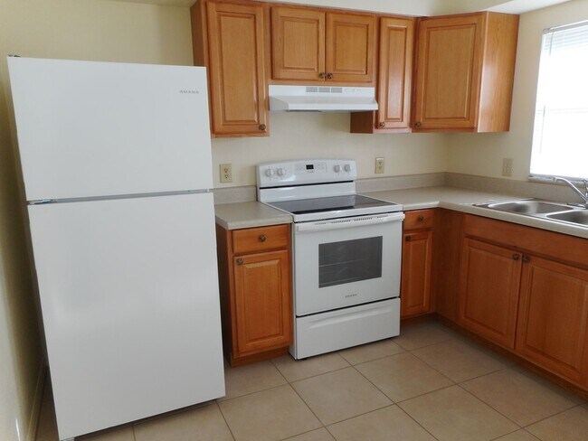 Building Photo - 914 NW 59th Ave