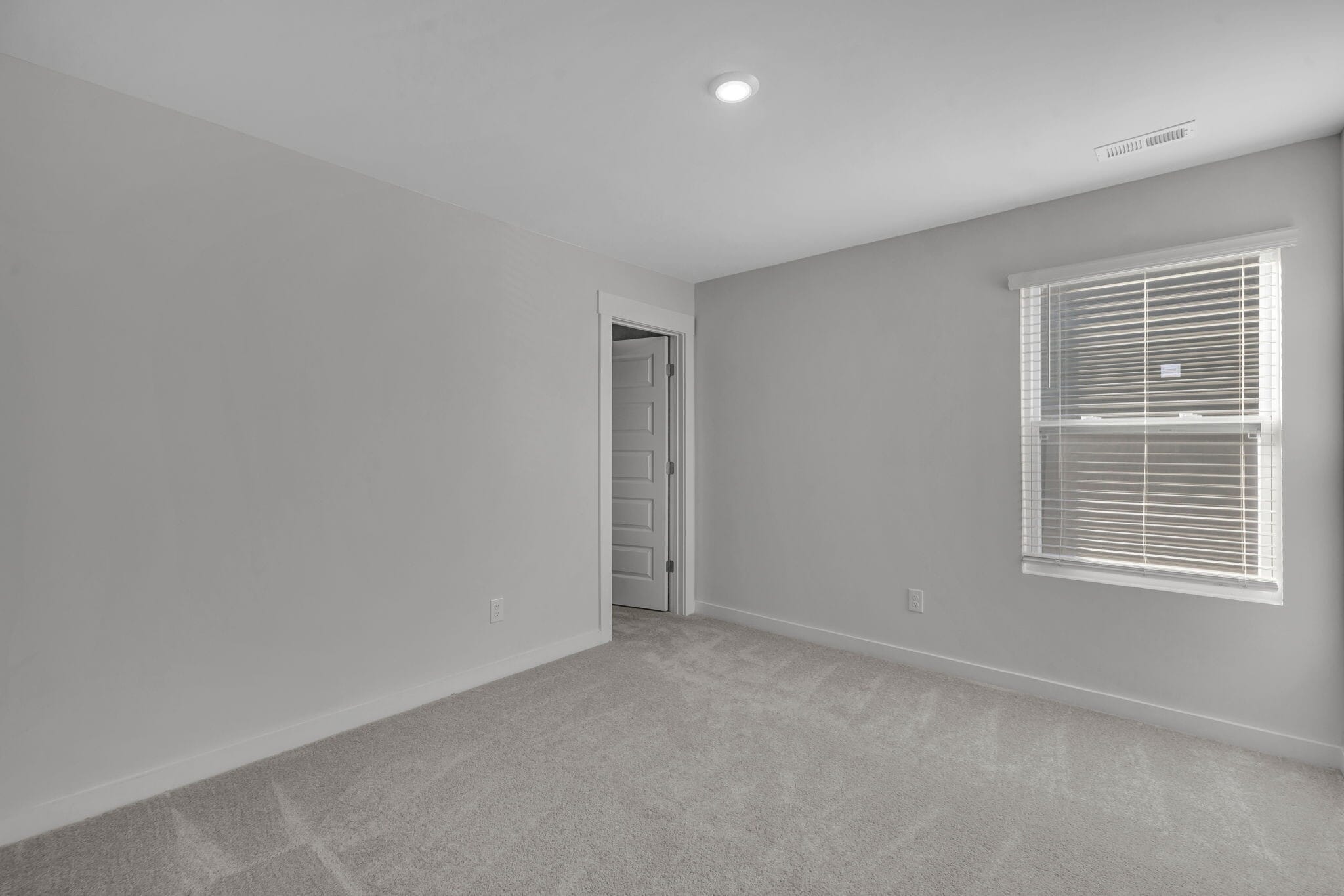 Building Photo - 361 Euclid Dr