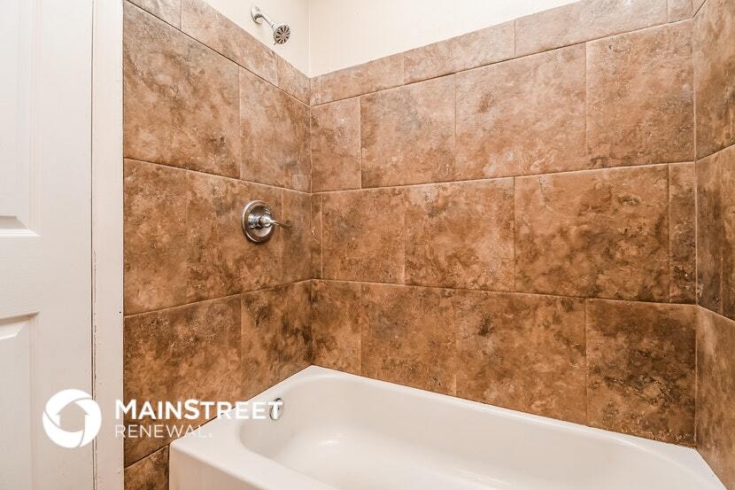 Building Photo - 2002 Constant Dr