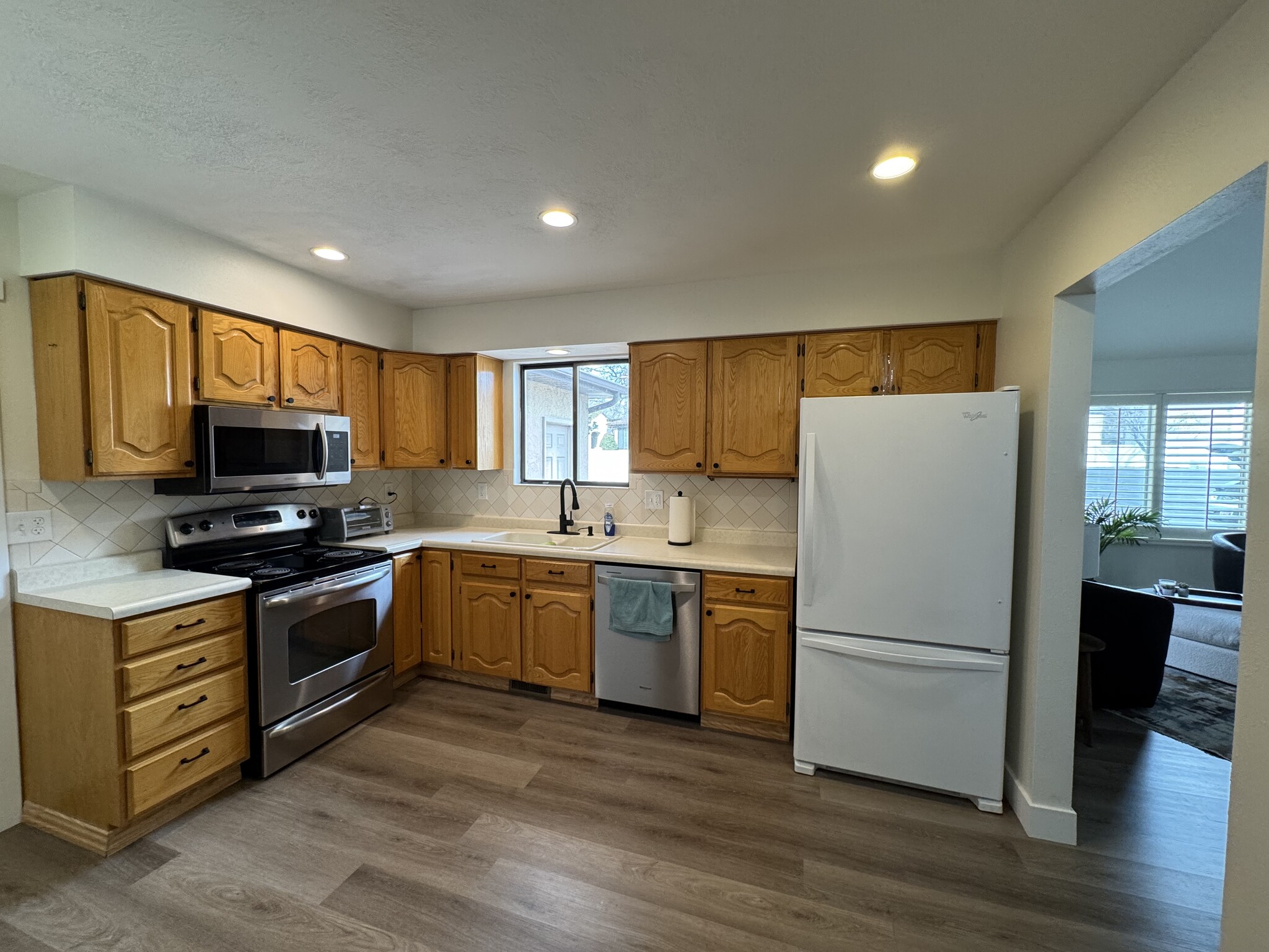 Kitchen - 8956 S Golden Field Way