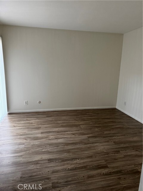 Building Photo - 1143 Rosecrans Ave
