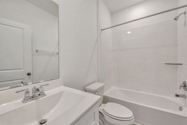 Building Photo - 339 Lippizan Dr