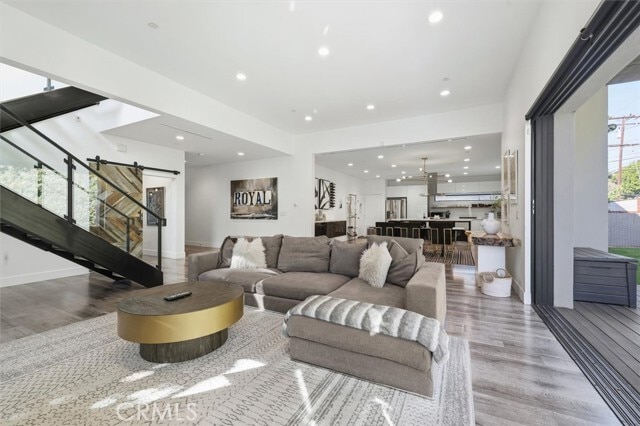 Building Photo - 5487 Blanco Way