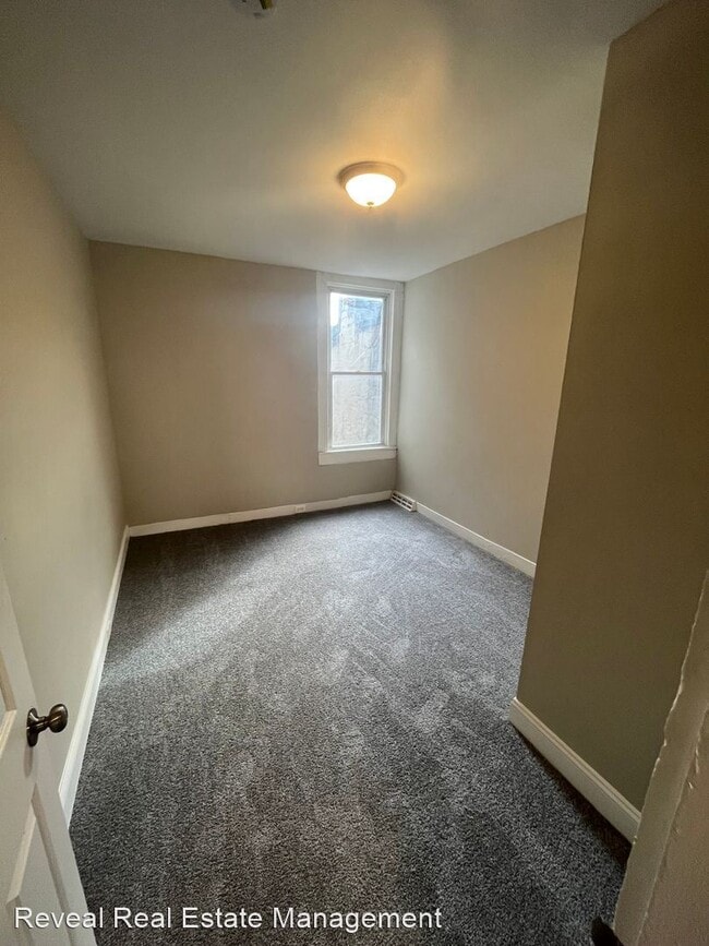 Building Photo - 3 br, 1 bath House - 2841 Parkwood Ave