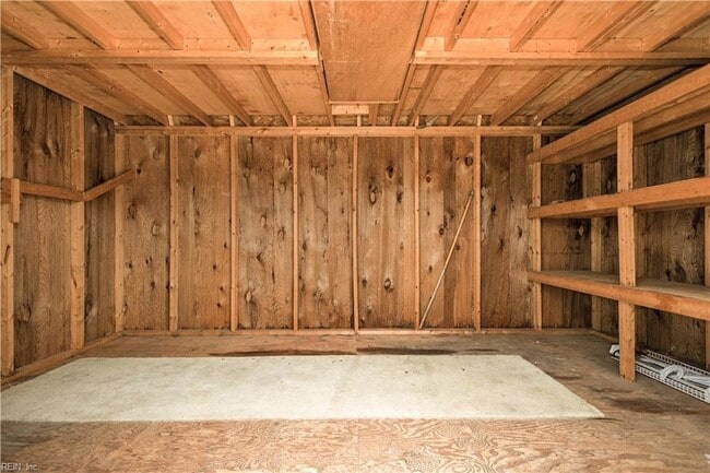 Building Photo - 821 Gene Crescent