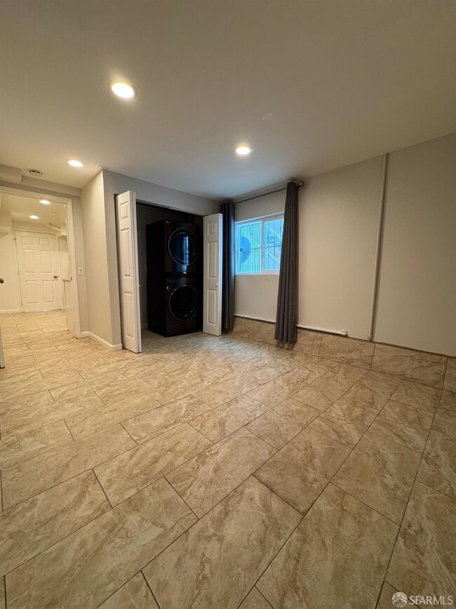 Building Photo - 444 Higate Dr